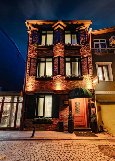 CLK Suites Hotel