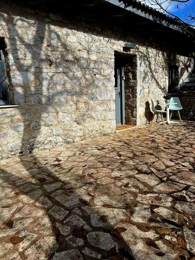 Baros house