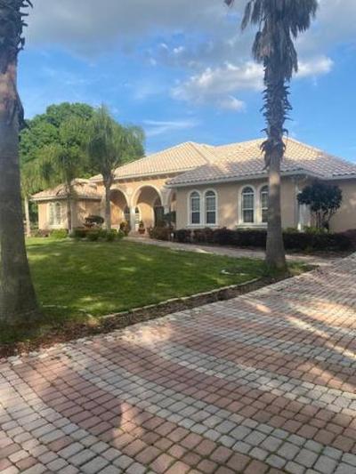 Peaceful Lakefront Home