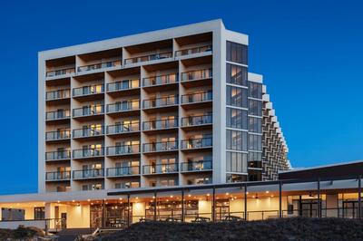 Delta Hotels by Marriott™ Virginia Beach Waterfront Suites