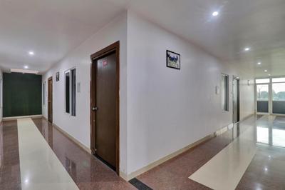 SPOT ON Hotel C S Tower