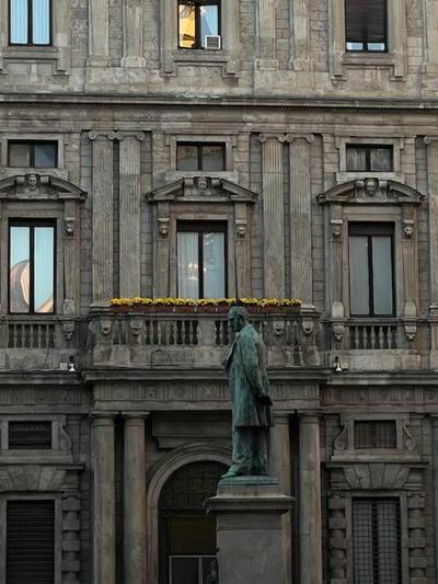 Golden View Milan
