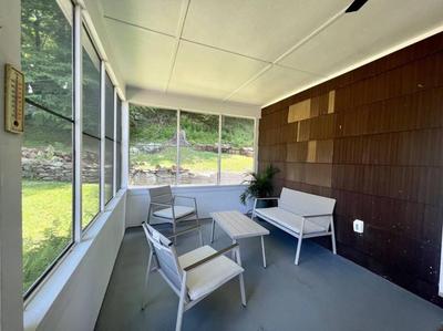 Brown House, Lake, Boat Dock, King Bed, Grill