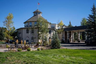 Hotel NoBo Cascade, Tapestry Collection by Hilton