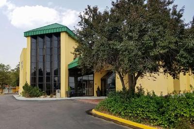 Garner Hotel Decatur - Forsyth by IHG