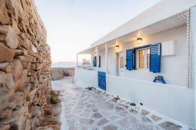 Cycladic home Aretinni