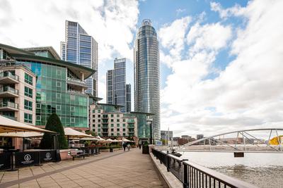 Central 2 bed with Large Terrace