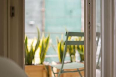 Vibrant 2BR in Koukaki