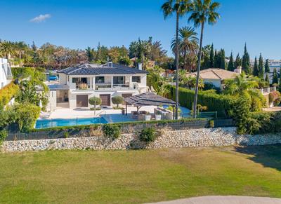 Marbella - Los Naranjos golf frontline villa