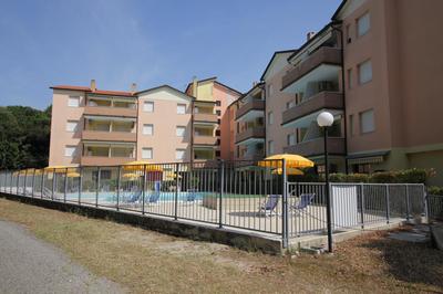 Comfy flat in Rosolina with shared pool