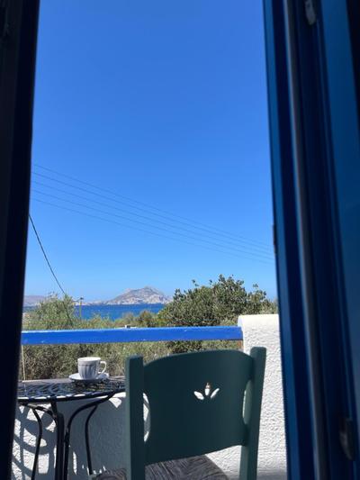 Nikosgardenplacebythesea