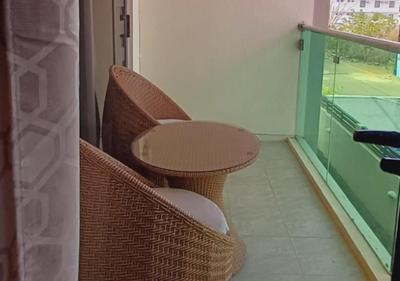 Le Carol spacious 3-bedroom apartment with common Pool