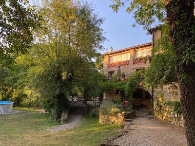Can Banal - Camping y Masia Rural