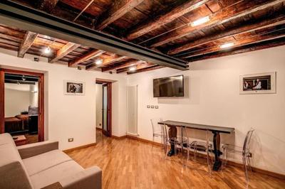 Pierre et Myrrhe - Luxury Apartment Colosseum