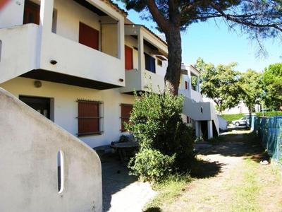 Cozy apartment close to the beach