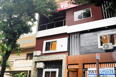 FabHotel Grand Stay Ambedkar Nagar