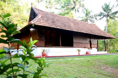 Poovar Heritage Homes