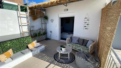 Small Oasis-Über den Dächern von Athen