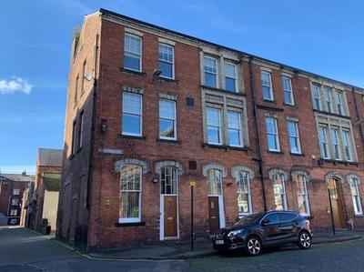 10 Thurnams House