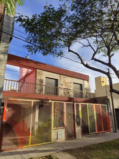 Casa grande, céntrica y con garaje