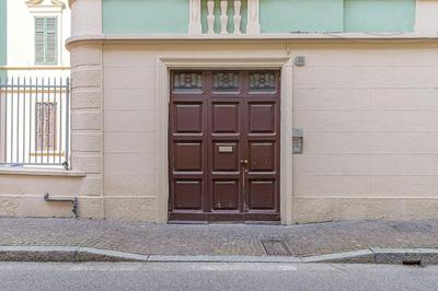 Ferro House