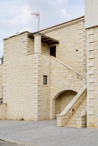Contemporary Maisonette with Sea View Roof Terrace