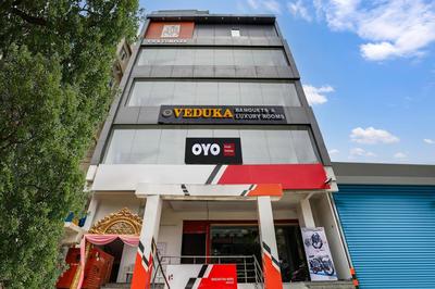 Hotel O Veduka Banquets & Luxury Rooms