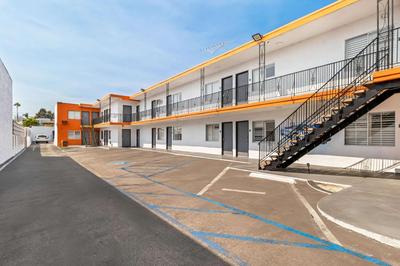 Rodeway Inn & Suites North Hollywood Burbank Airport - Universal Area