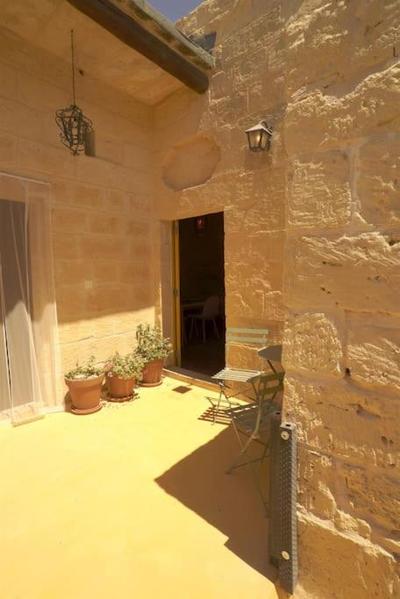 Timeless Village Hideaway