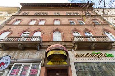 Galerie Grandeur with 2BR by NW Apartments