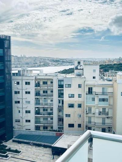 Sliema A26 - 5 mins walk to Valletta Ferry - Shopping Mall and Bay by QuickTrips
