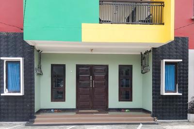 D Cost 19 Syariah Mitra RedDoorz