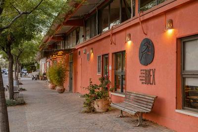 IBEX unique Desert Inn