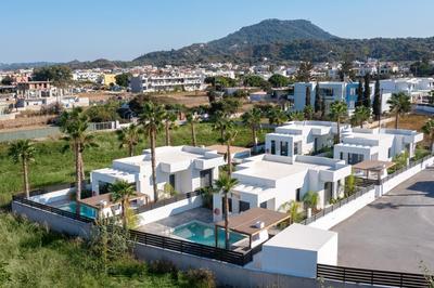 Salty Sun Luxury Villas