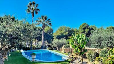 Catalunya Casas Superb Traditional Elegance walking distance to beach