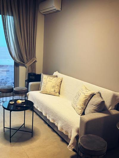 Minimal 2bd apartment in Thisio