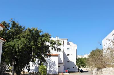 Green Diamond Apartment