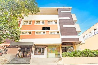 Collection O Gandhipuram