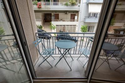 A Place 4U No3 - Contemporary in a Spacious 2BR