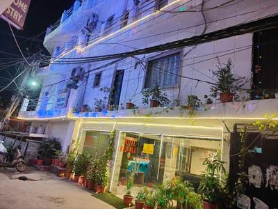 Red Blu Inn -Near Delhi Airport