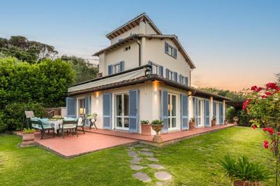 Villa Lontana Lucca