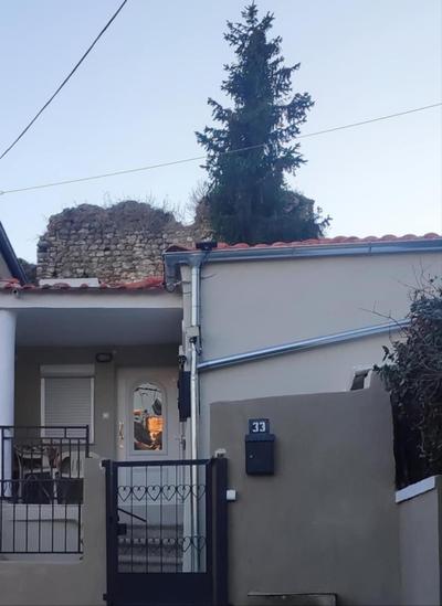 Cozy House in Drama
