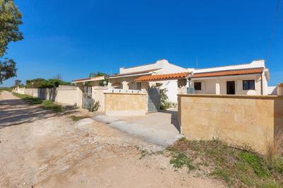 Villa I Doni della Luna by BarbarHouse