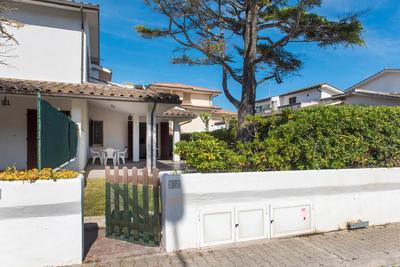 M051 - Marcelli, villetta con giardino vicino al mare