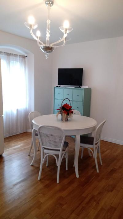 Casa Renova, intero appartamento, 2 camere, max 4 ospiti, Trieste zona storica