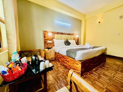 Hotel Kalinga Grand - Luxury Comfort !! Travellers Delight !! Budget Friendly !! Prime Location !! Guest Favourite