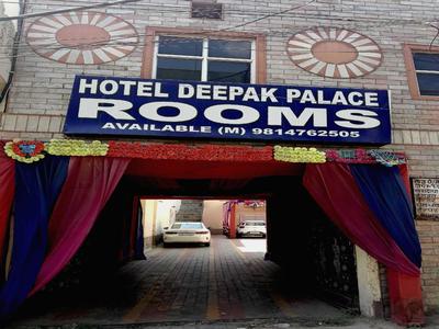 SPOT ON Hotel Deepak Palace