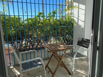 Modern 1 bed apartment in Estepona Port beach & pool