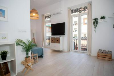 Apartamento acogedor frente a Torres de Serrano