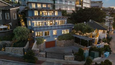 La Jolla Cove-Oceanfront 5600SF 3BR+Loft 5BA House best Villiage location walk everywhere